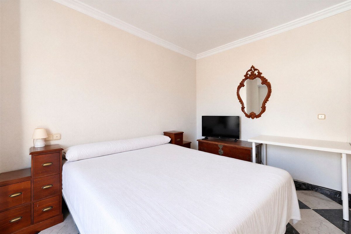 3 Bed Middle Floor Apartment in Fuengirola