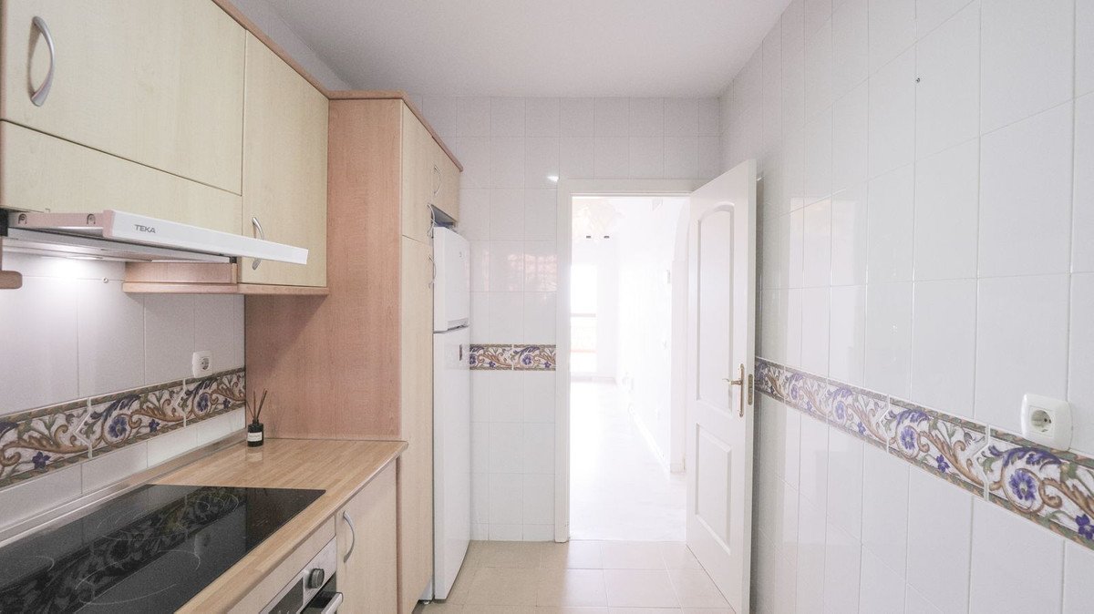 2 Bed Middle Floor Apartment in Reserva de Marbella