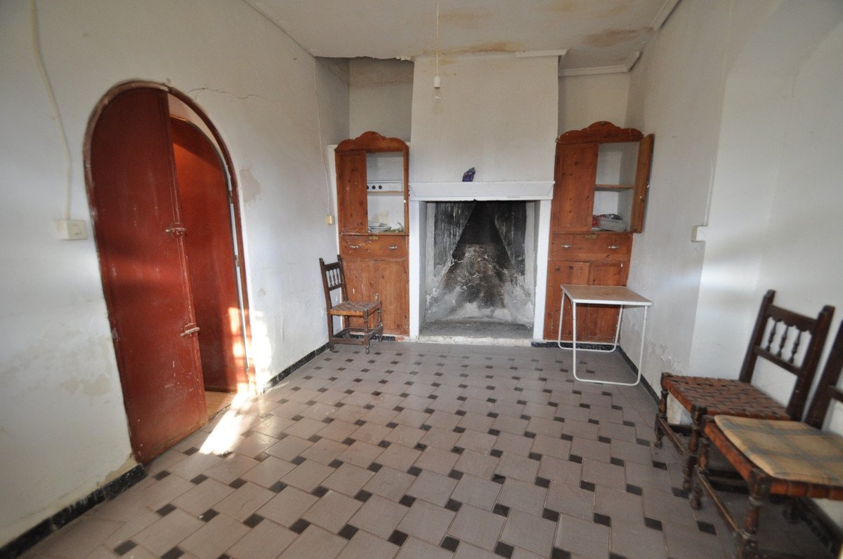 6 Bed Detached Villa in Fortuna