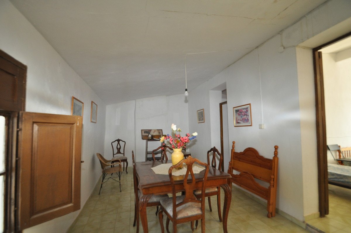 6 Bed Detached Villa in Fortuna