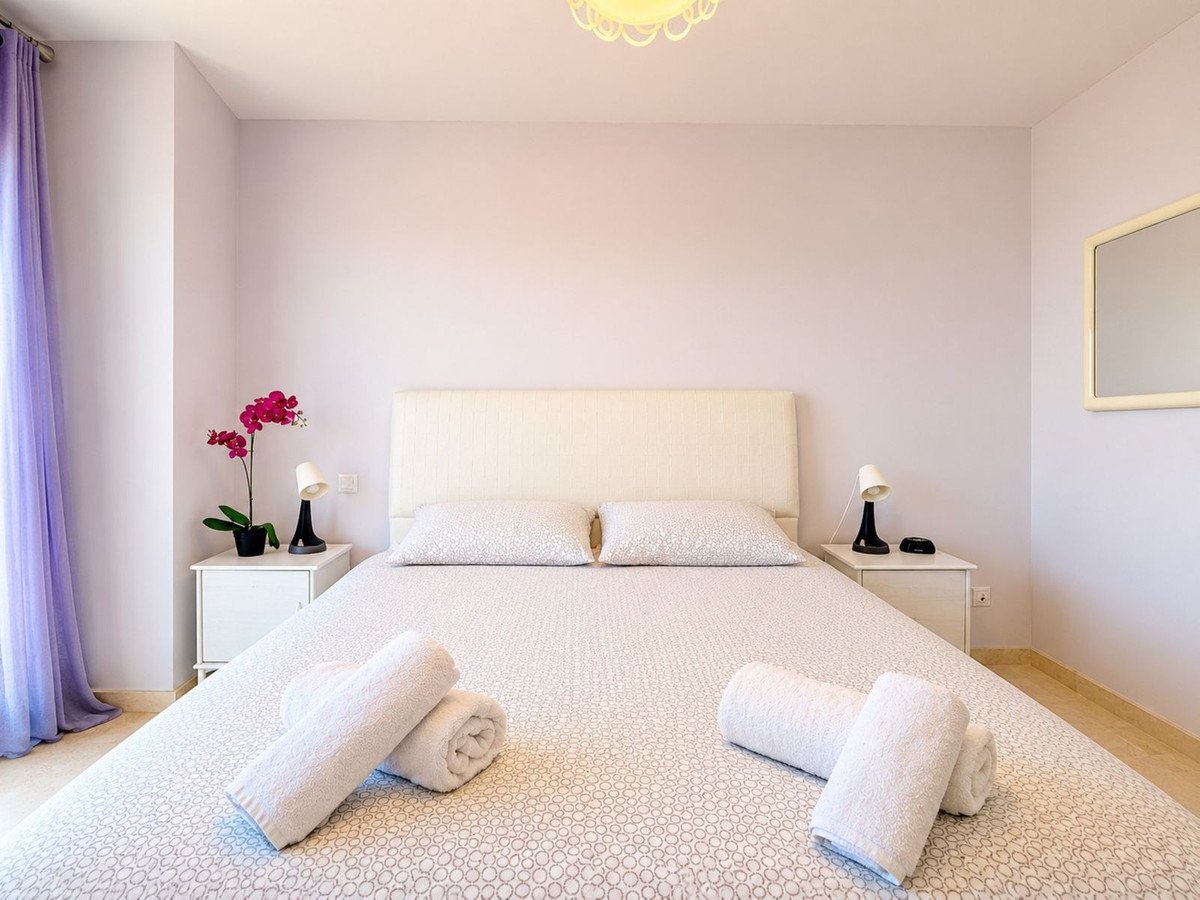 2 Bed Middle Floor Apartment in Doña Julia