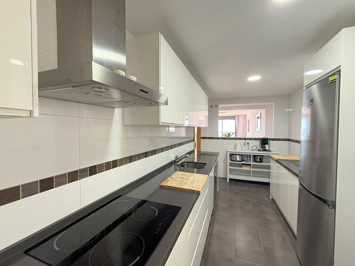 2 Bed Middle Floor Apartment in Doña Julia