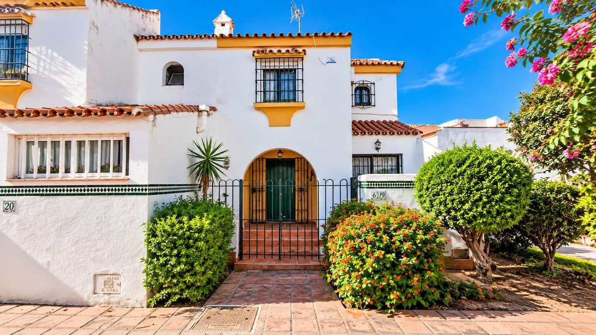 3 Bed Townhouse in Casares Playa