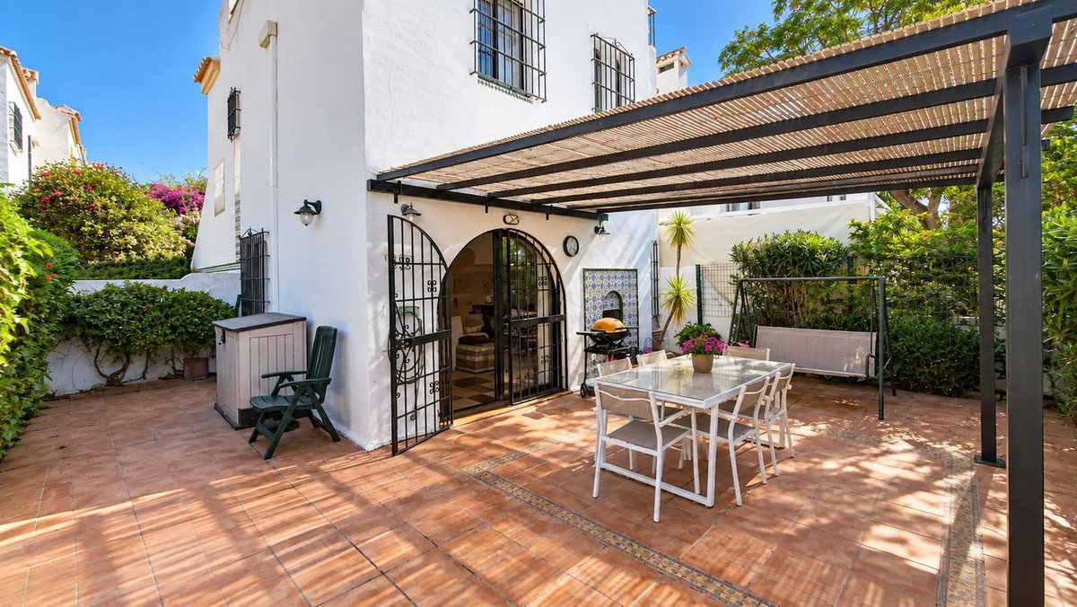 3 Bed Townhouse in Casares Playa