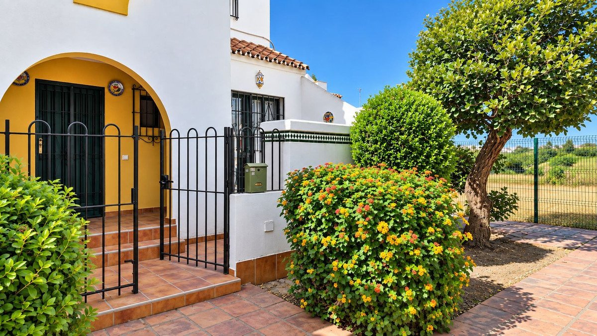 3 Bed Townhouse in Casares Playa