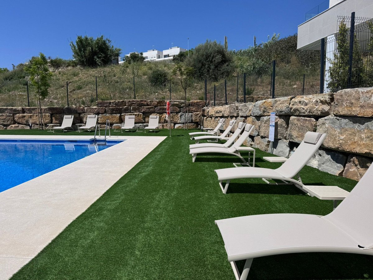 3 Bed Ground Floor Apartment in Estepona