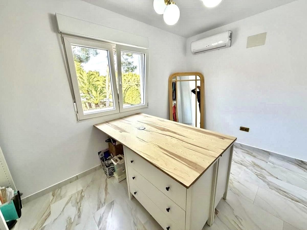6 Bed Detached Villa in Villamartin