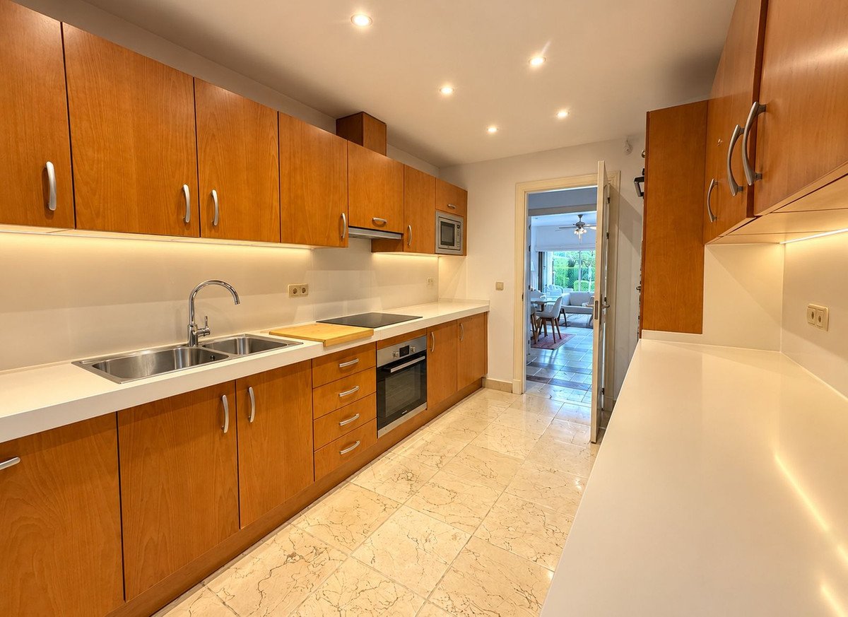 3 Bed Ground Floor Apartment in Los Flamingos