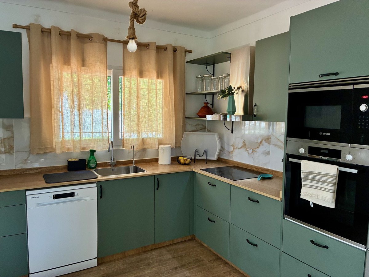 3 Bed Detached Villa in Estepona