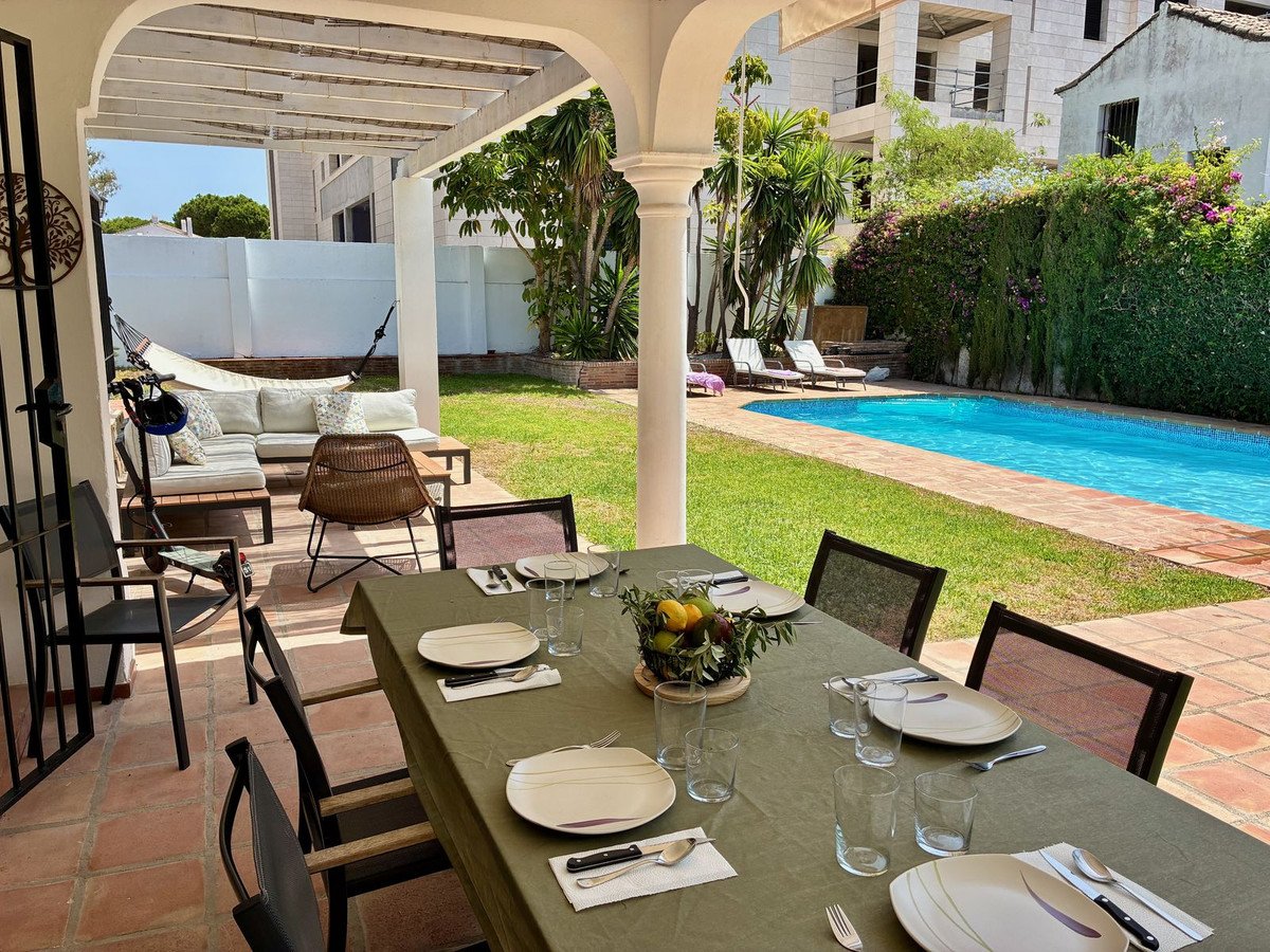 3 Bed Detached Villa in Estepona
