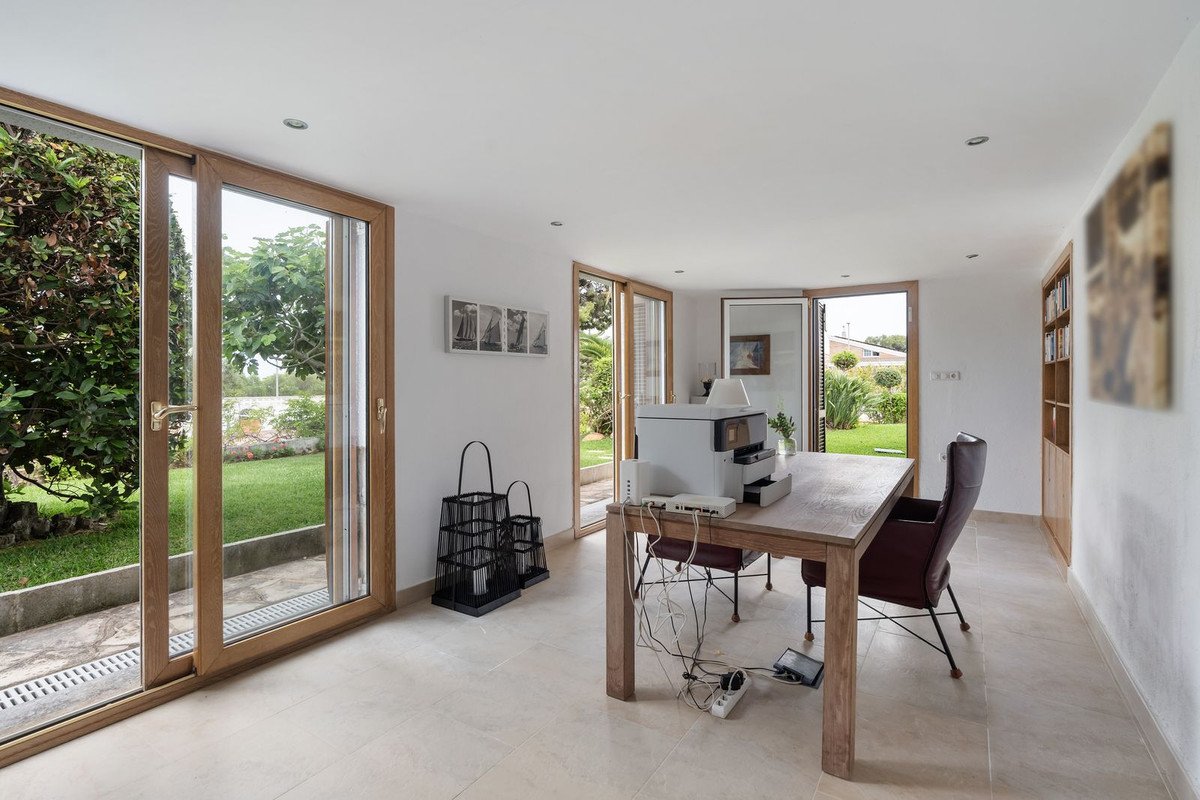 6 Bed Detached Villa in Sitges