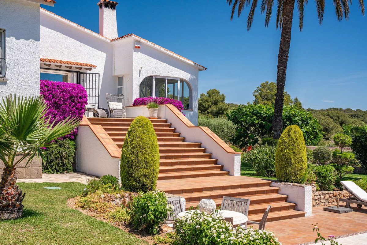 6 Bed Detached Villa in Sitges