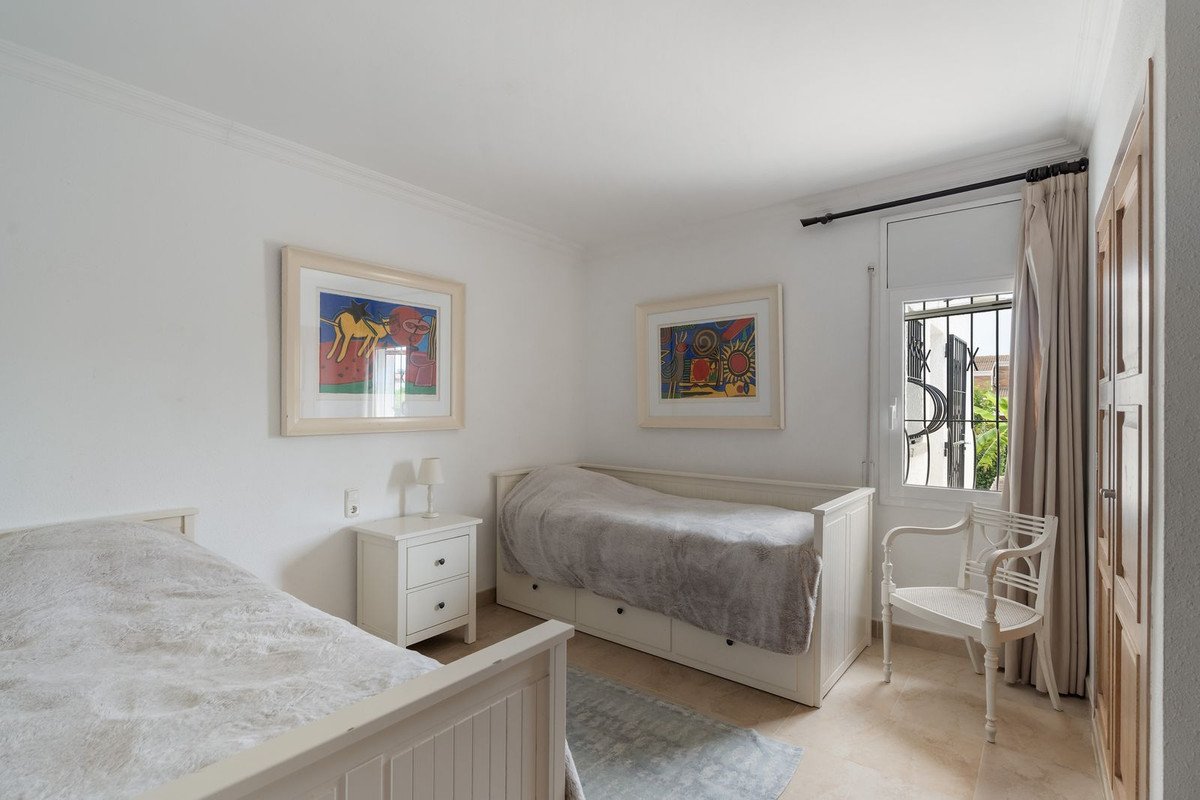 6 Bed Detached Villa in Sitges
