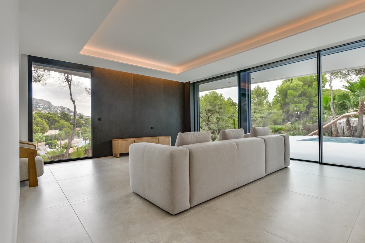 4 Bed Detached Villa in Altea