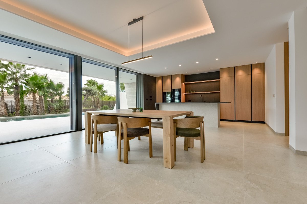 4 Bed Detached Villa in Altea
