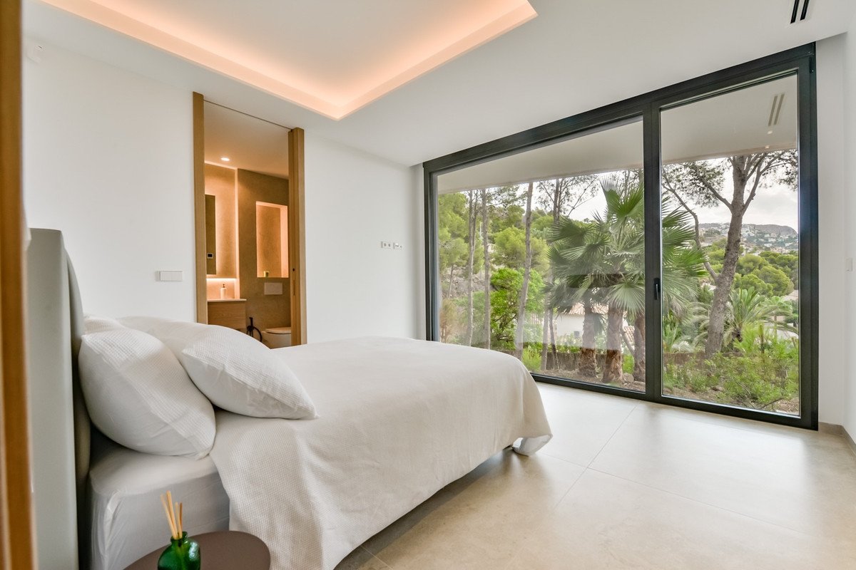 4 Bed Detached Villa in Altea