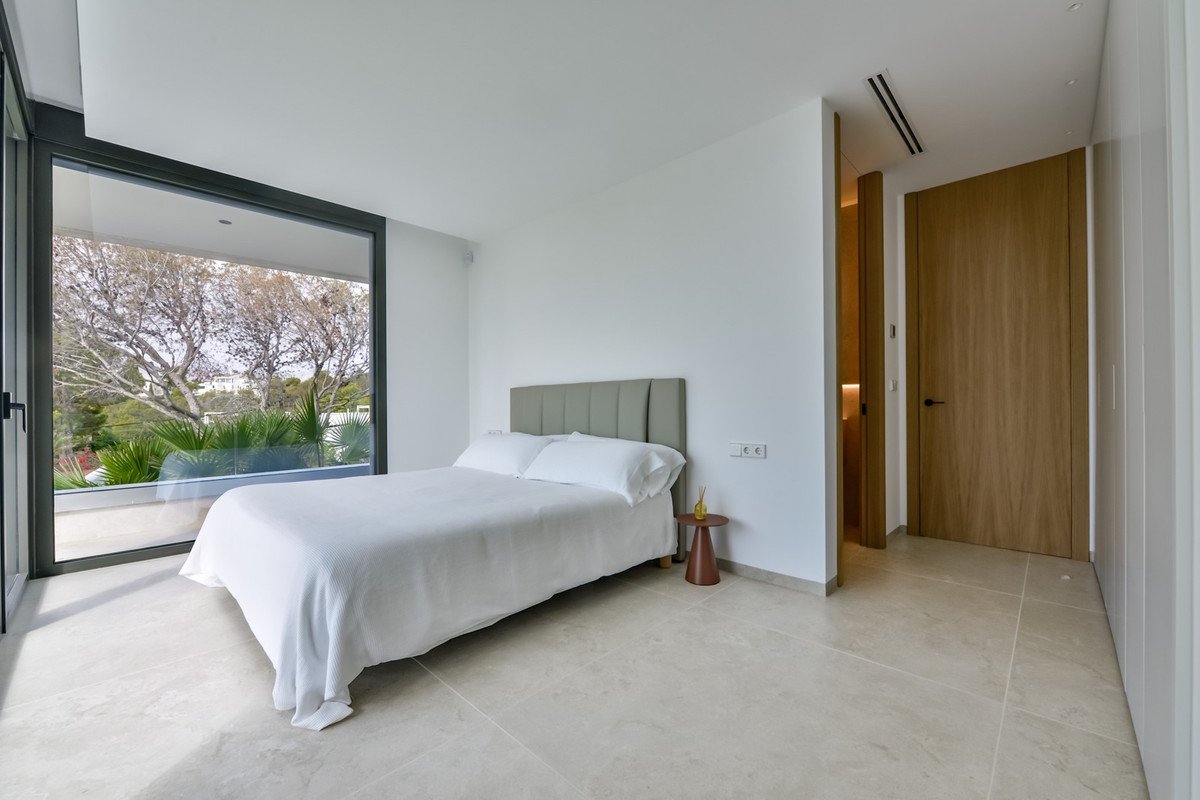 4 Bed Detached Villa in Altea