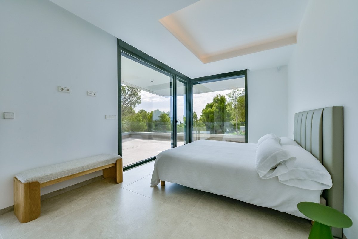 4 Bed Detached Villa in Altea