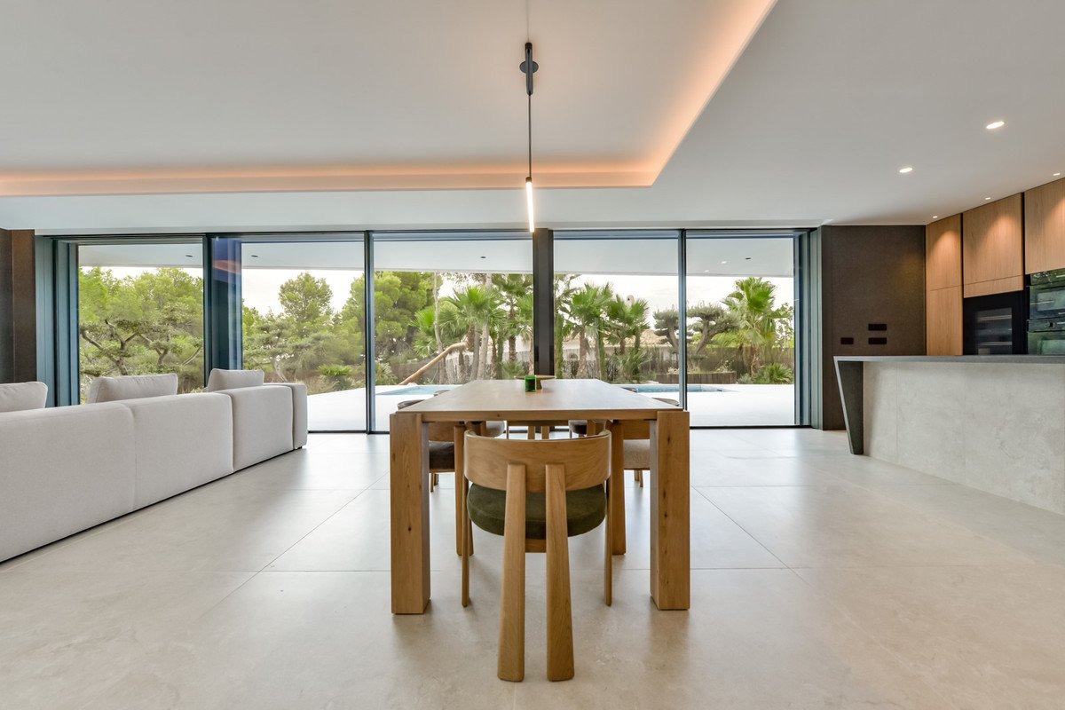 4 Bed Detached Villa in Altea