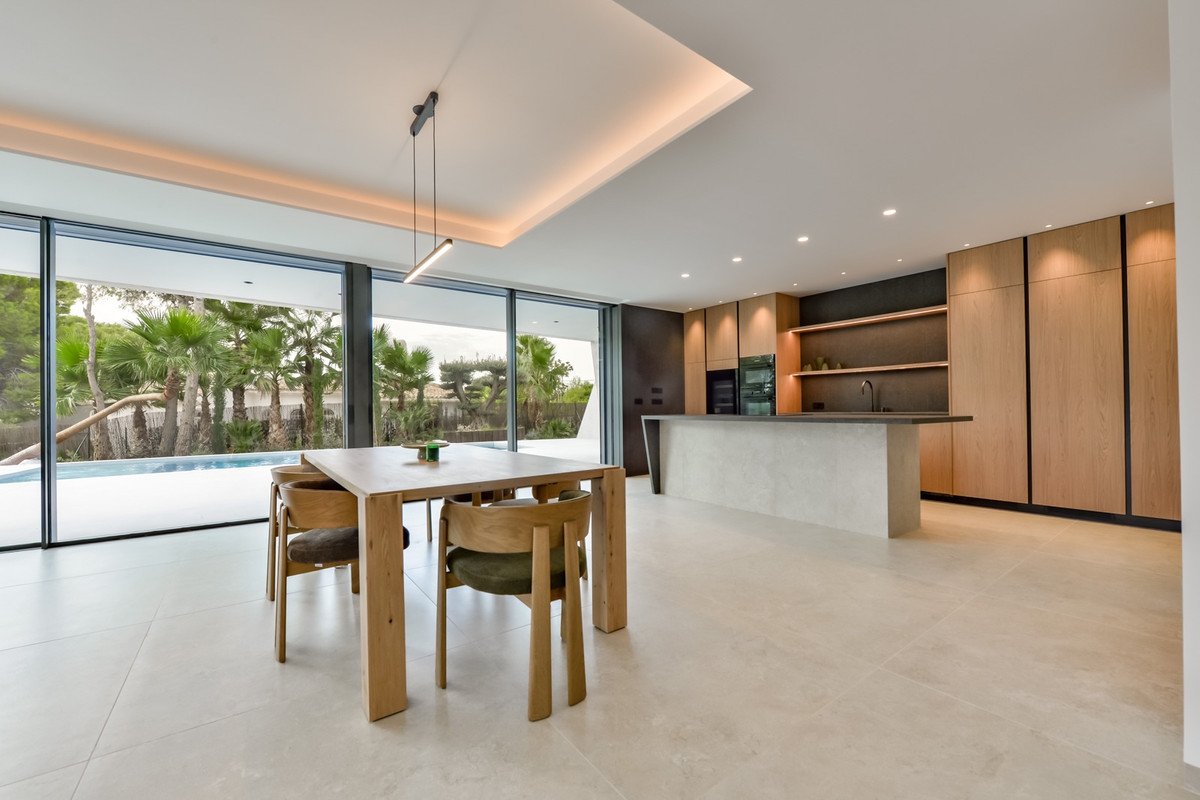 4 Bed Detached Villa in Altea