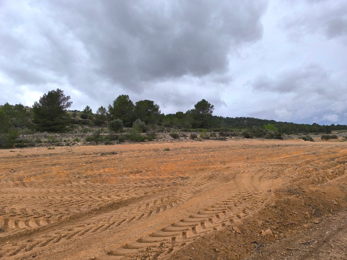 Land in Chinorlet