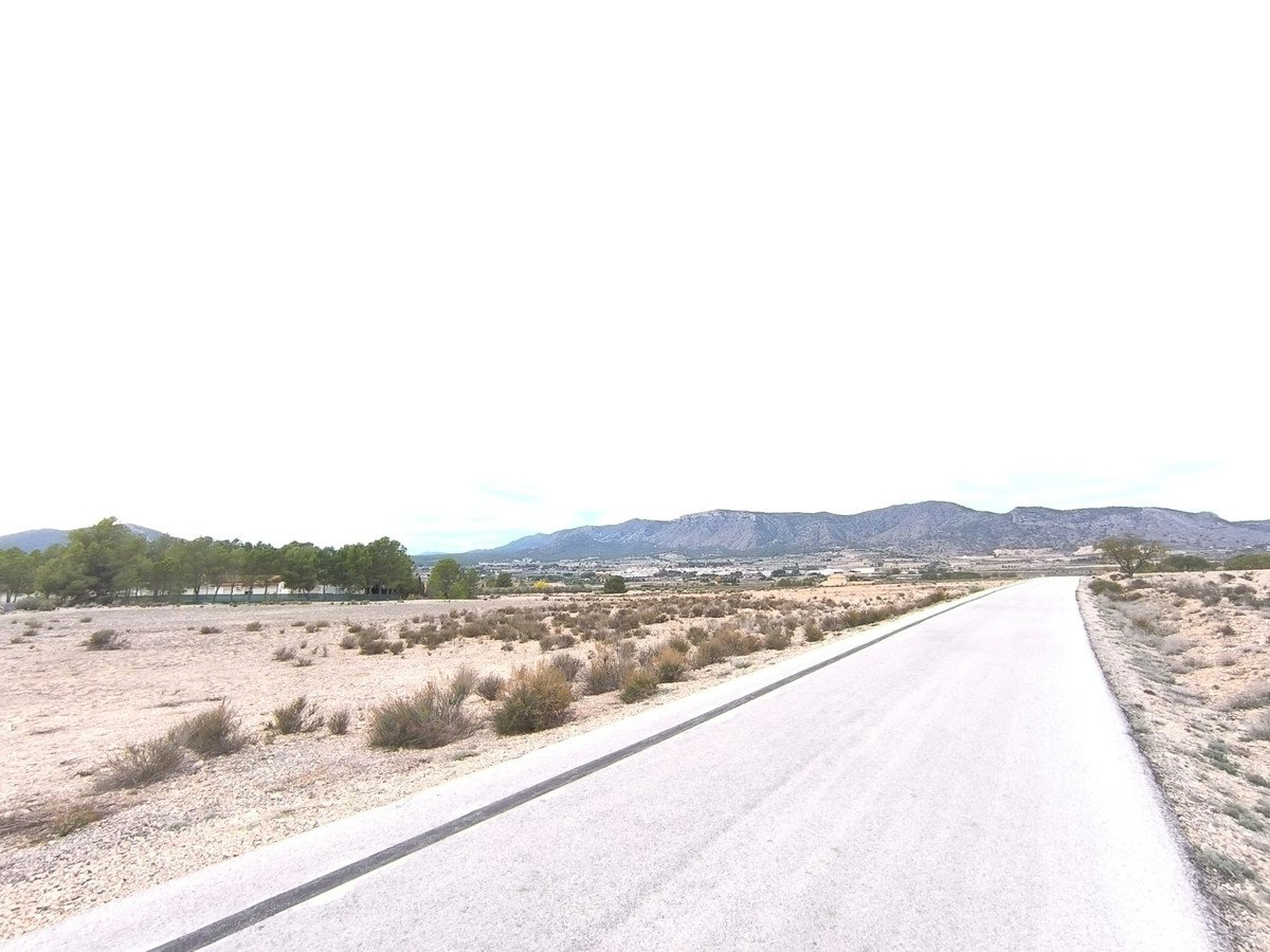 Land in Salinas