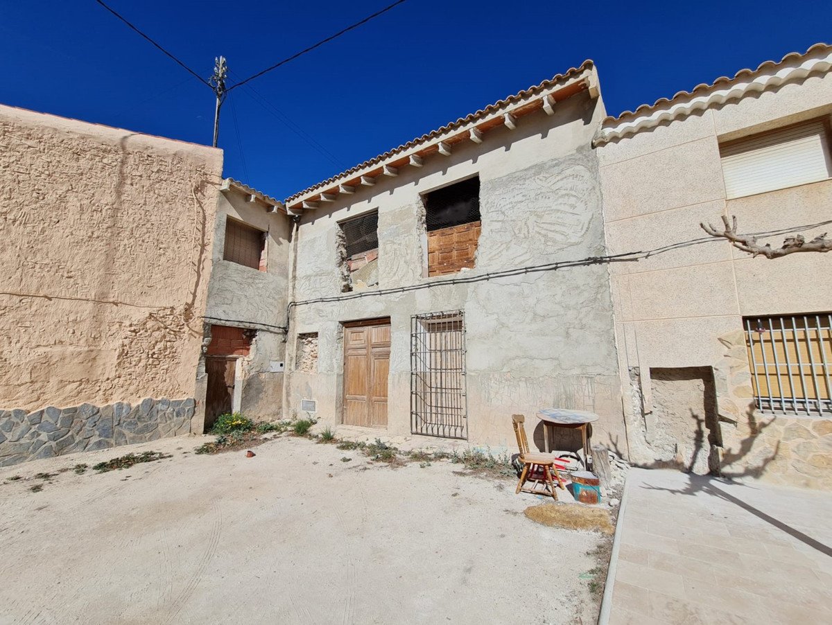 6 Bed Townhouse in Pinoso