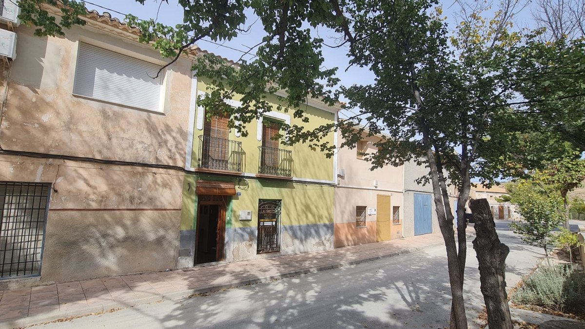 5 Bed Townhouse in Pinoso