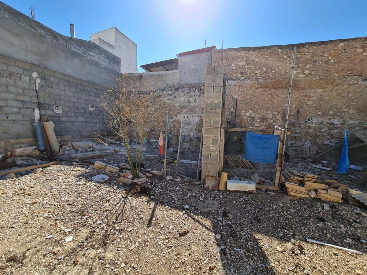 Land in Pinoso