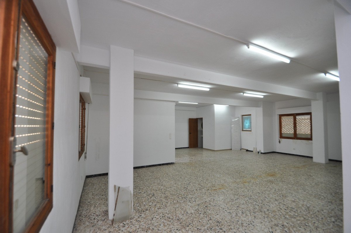 5 Bed Ground Floor Apartment in Pinoso