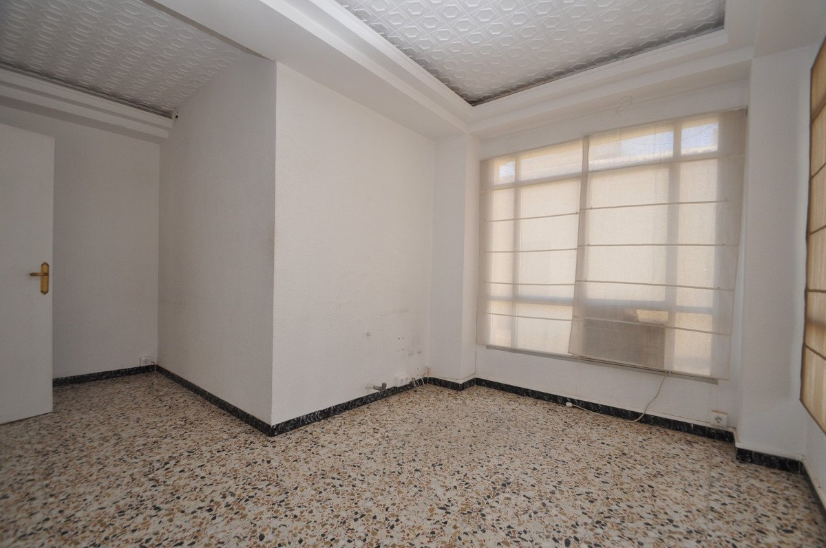 5 Bed Ground Floor Apartment in Pinoso