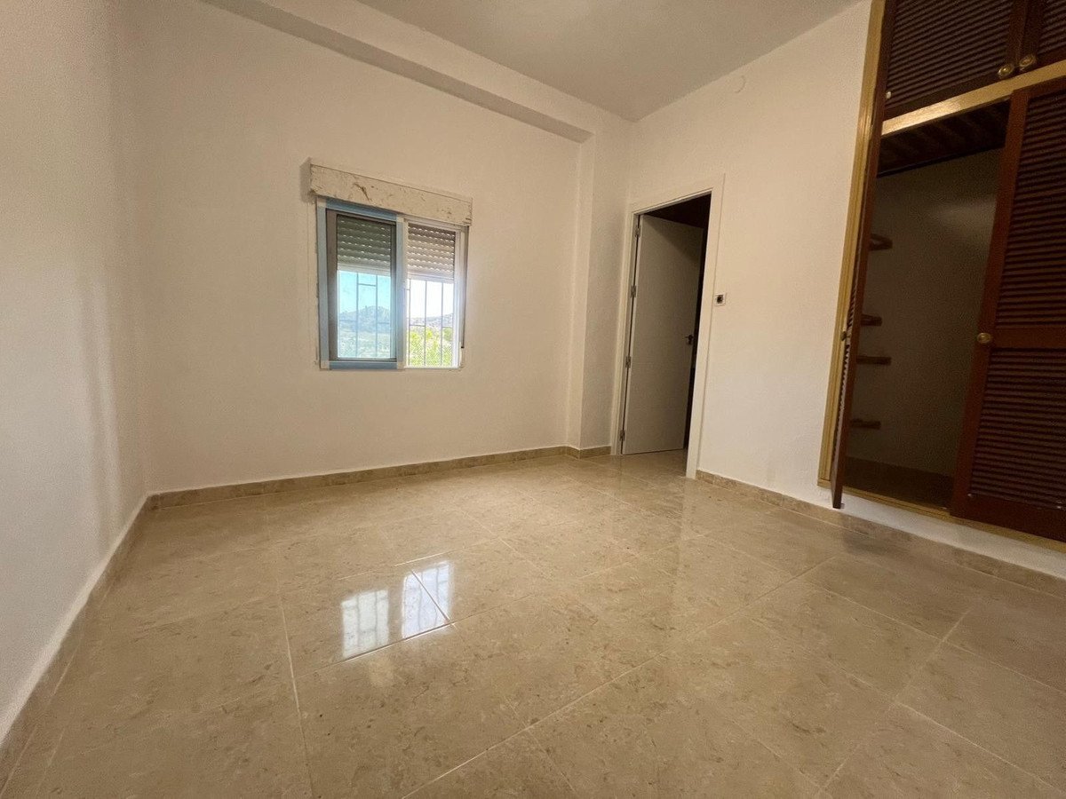 4 Bed Detached Villa in La Solana
