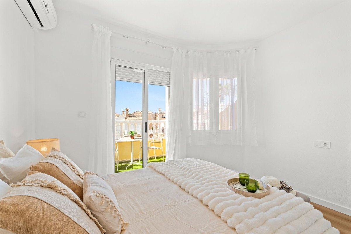 2 Bed Townhouse in Villamartin