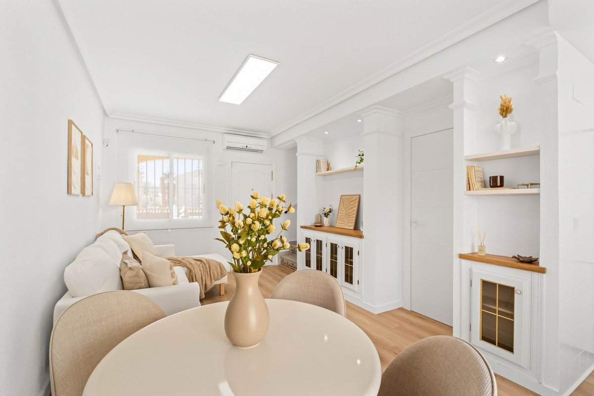 2 Bed Townhouse in Villamartin