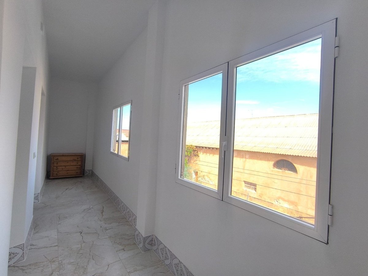 8 Bed Finca - Cortijo in Pinoso