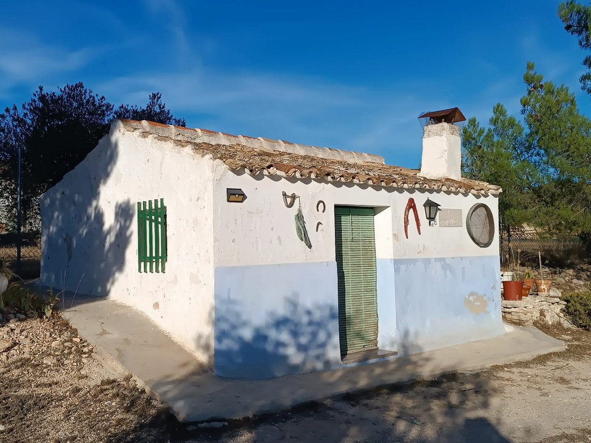 5 Bed Finca - Cortijo in Yecla