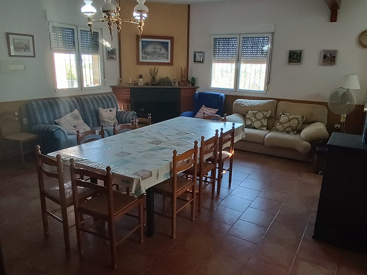 5 Bed Finca - Cortijo in Yecla