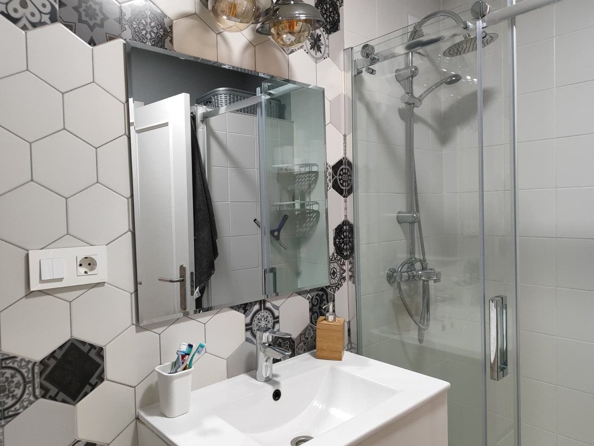 2 Bed Middle Floor Apartment in Fuengirola