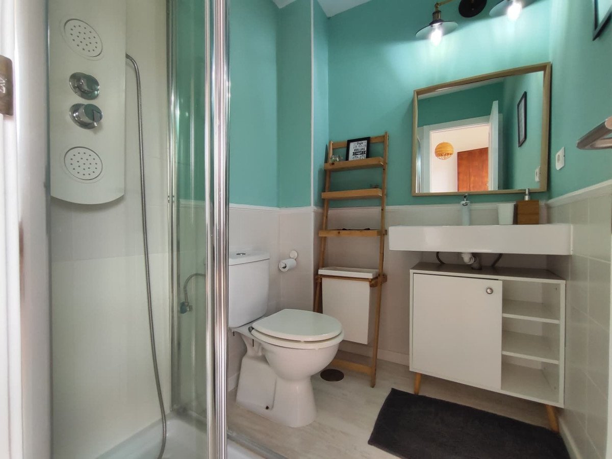 2 Bed Middle Floor Apartment in Fuengirola