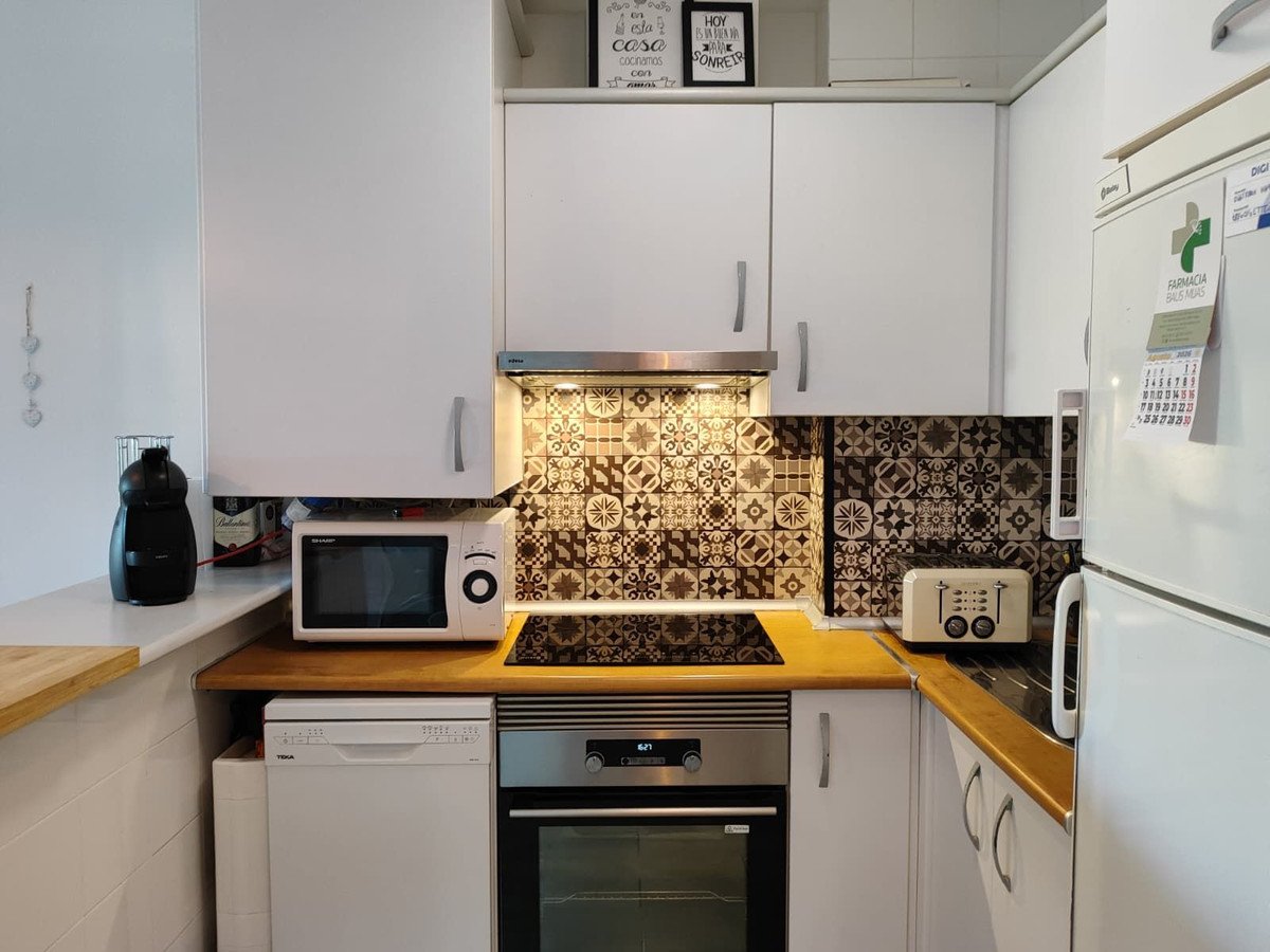 2 Bed Middle Floor Apartment in Fuengirola
