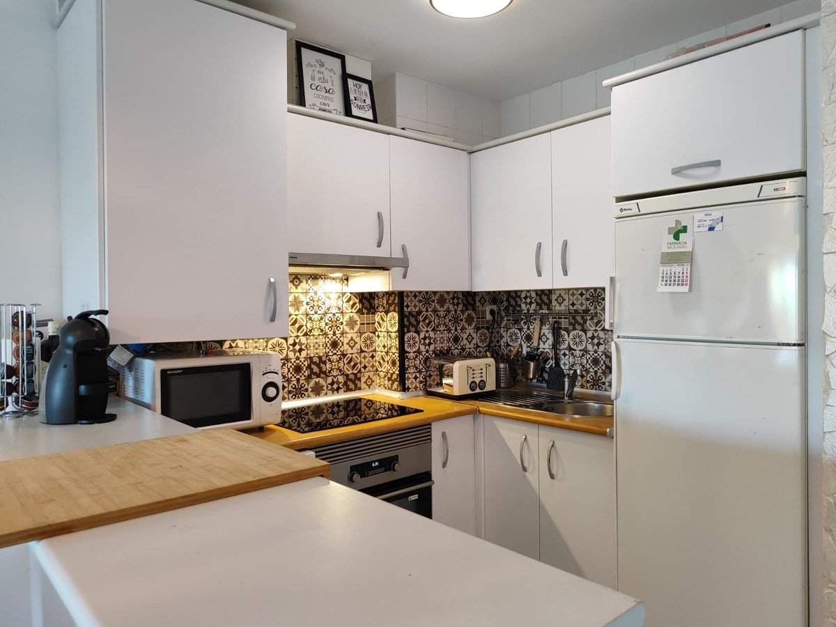 2 Bed Middle Floor Apartment in Fuengirola