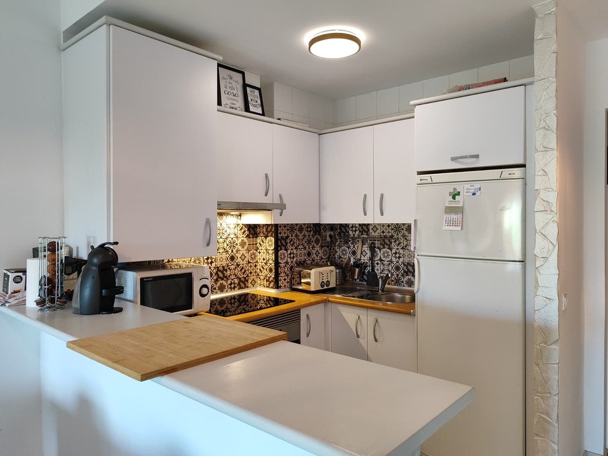 2 Bed Middle Floor Apartment in Fuengirola