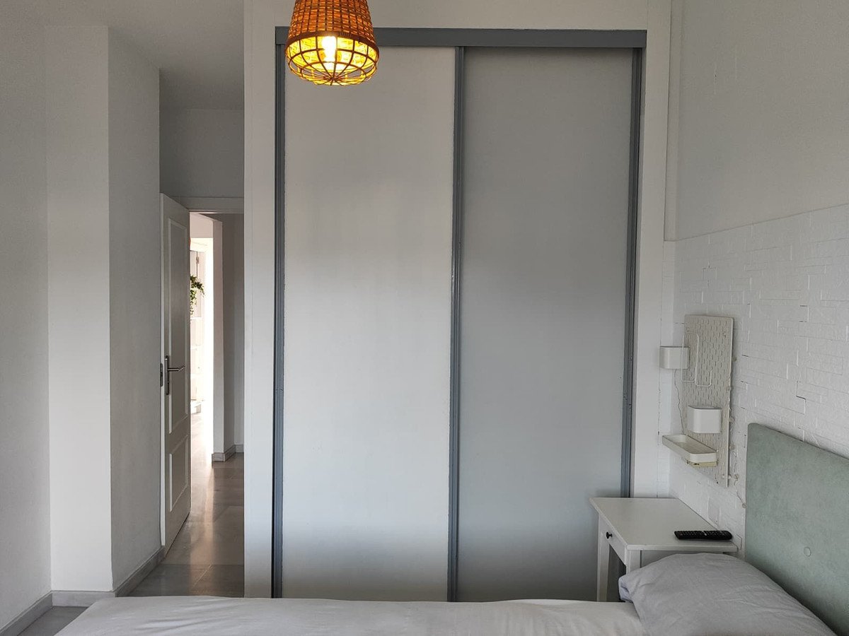 2 Bed Middle Floor Apartment in Fuengirola