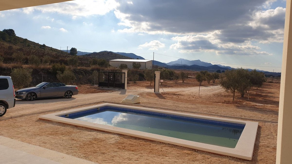 3 Bed Detached Villa in Pinoso