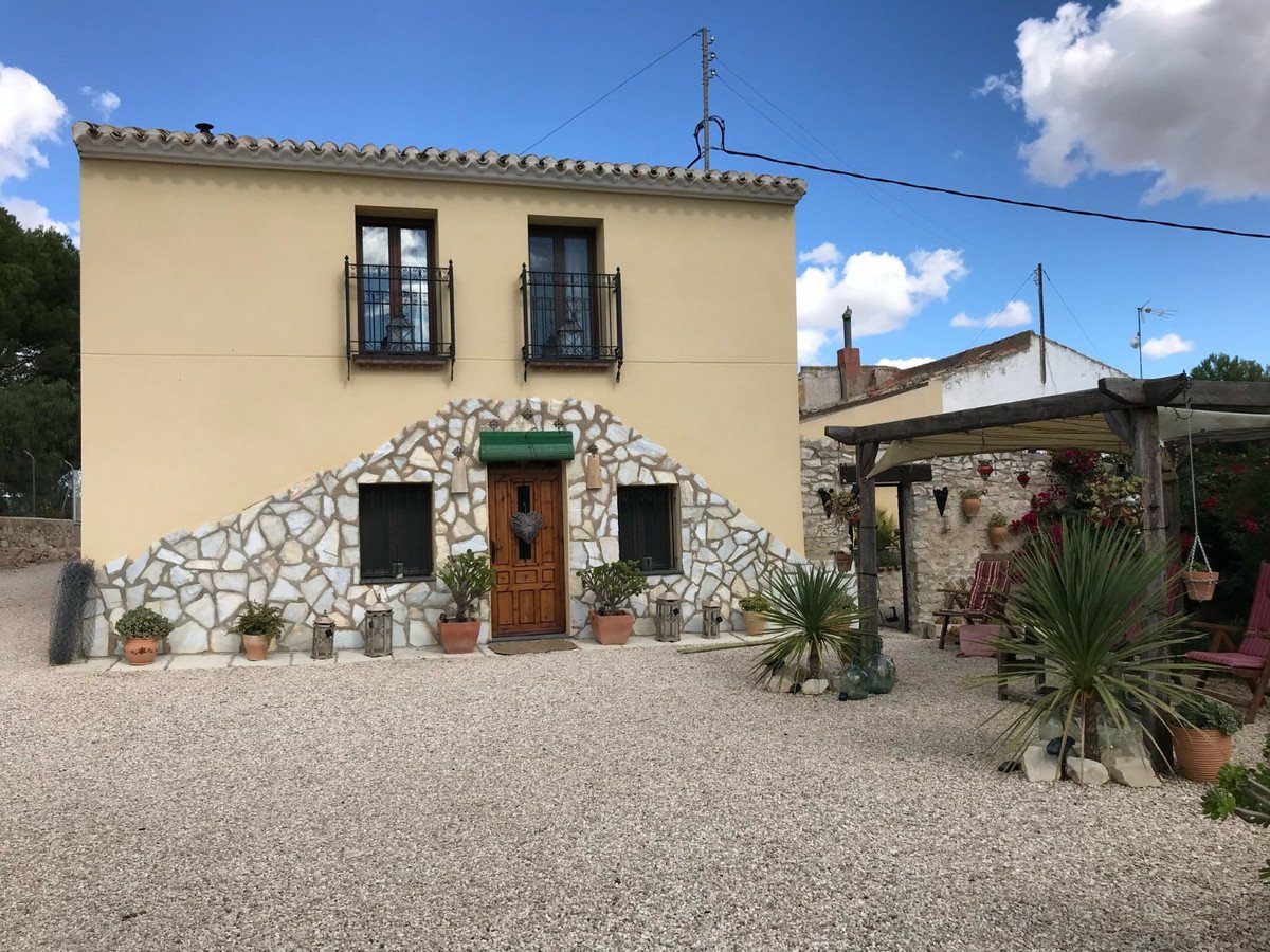 5 Bed Finca - Cortijo in Monóvar