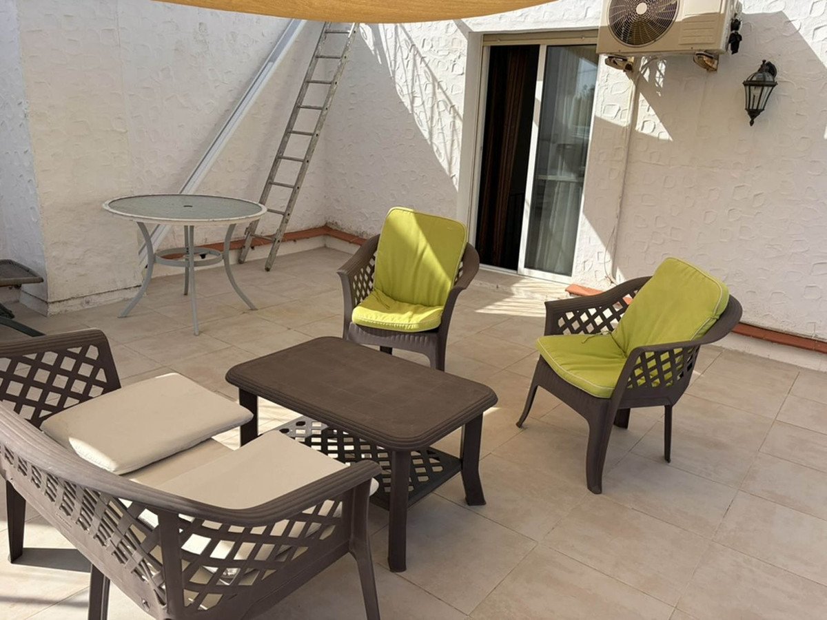 2 Bed Townhouse in Estepona