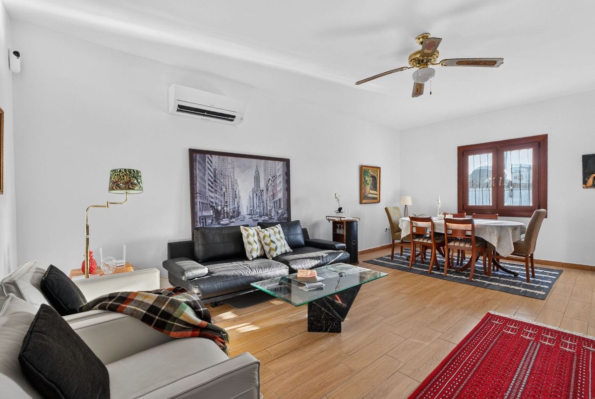 3 Bed Detached Villa in Torrevieja