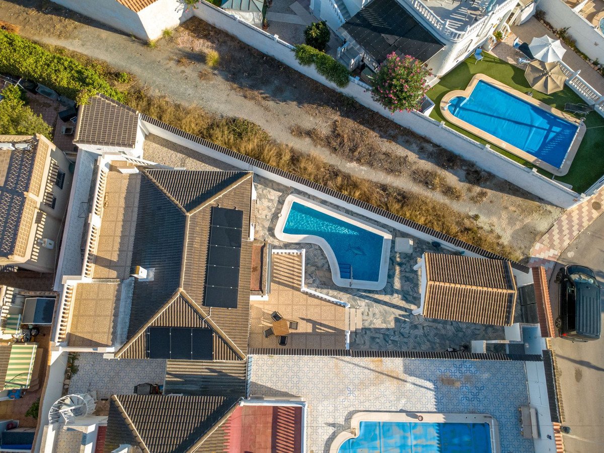 3 Bed Detached Villa in Torrevieja