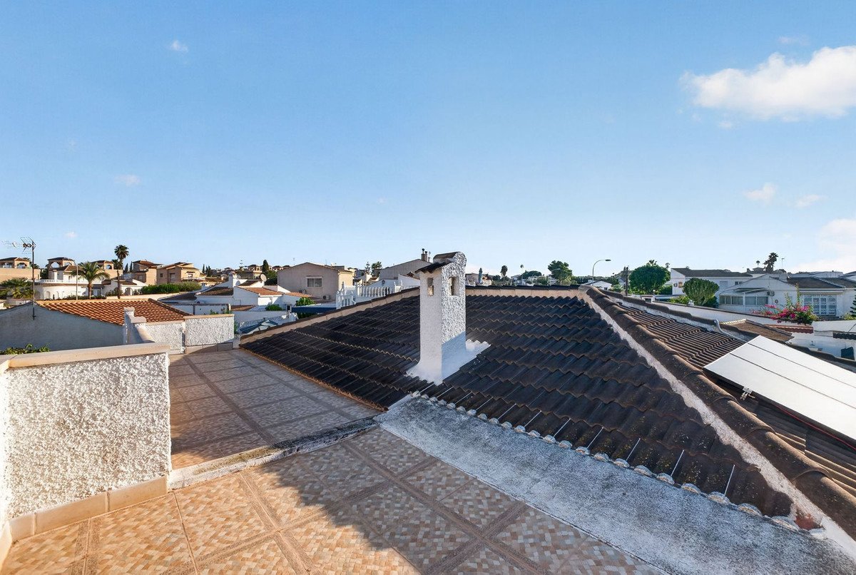 3 Bed Detached Villa in Torrevieja