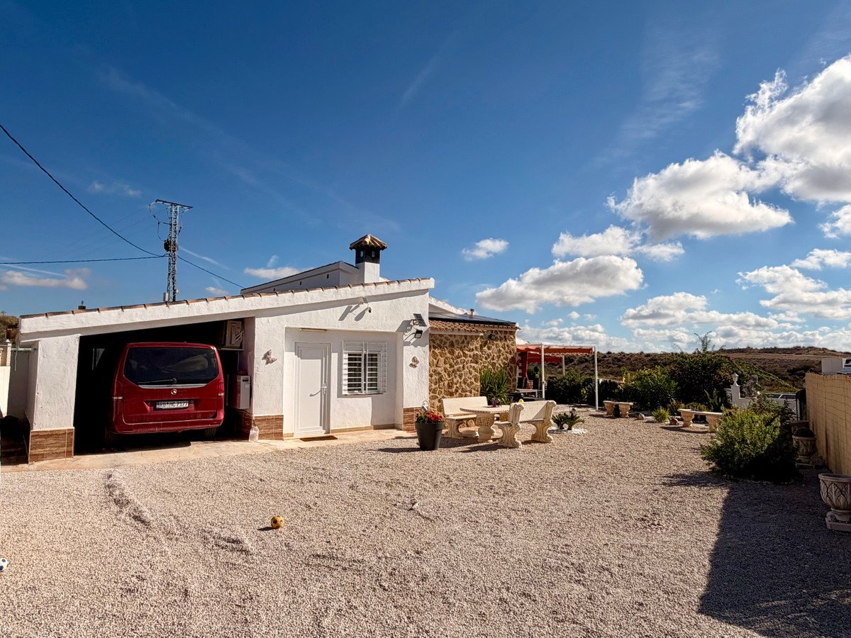 3 Bed Detached Villa in Fortuna